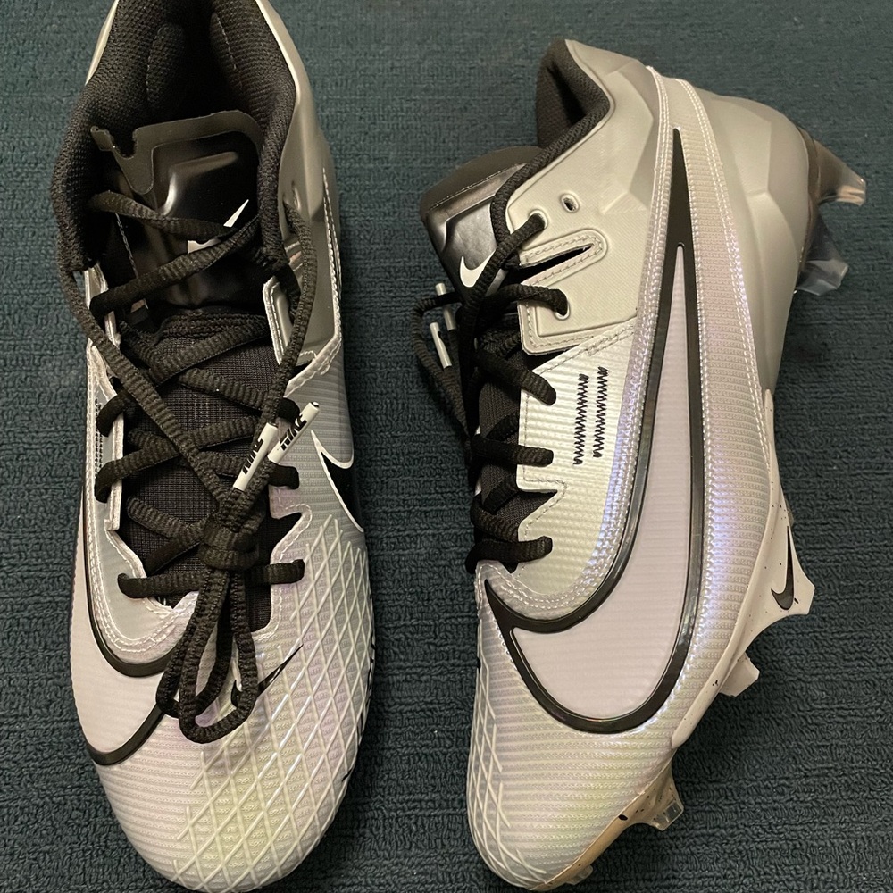 Nike Vapor Edge 360 2 “Light Smoke” Football Cleats Size 11